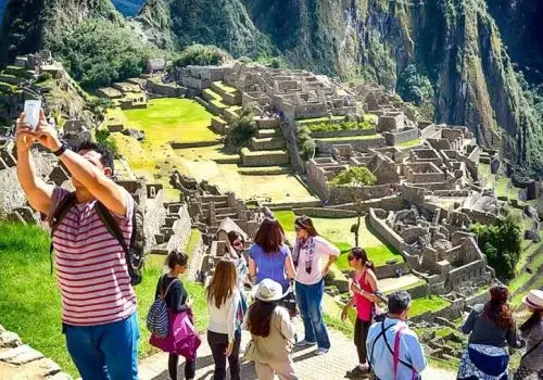 El lunes 17 de noviembre se iniciará la venta de boletos para ingresar a la ciudadela Inca de Machu Picchu y a la Red de Caminos Inca a Machu Picchu para el 2026, anunció el Ministerio de Cultura.