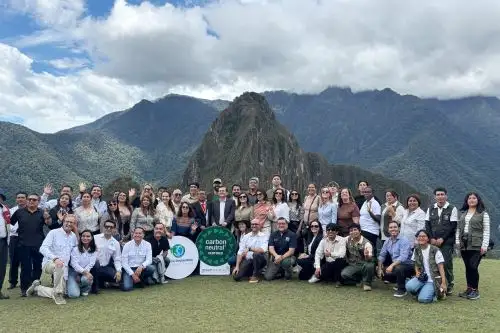 En una ceremonia especial celebrada esta mañana, el Santuario Histórico de Machu Picchu, recibió su tercera certificación como destino turistico carbono neutral. ANDINA/Difusión