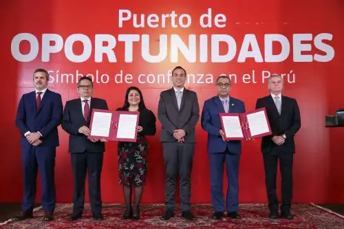 Ceremonia de suscripción de la Adenda Nº 5 al Contrato de Concesión del Terminal Portuario de Matarani