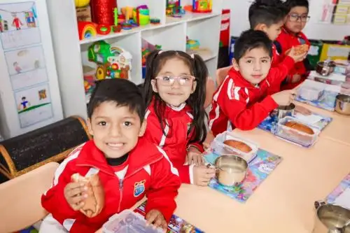 Midis busca conseguir alianzas estratégicas para reforzar la alimentación escolar de 4.2 alumnos a nivel nacional en escuelas públicas. Foto: ANDINA/Difusión