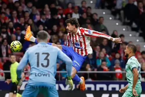 Atlético de Madrid derrotó 3-1 al Levante por la liga española