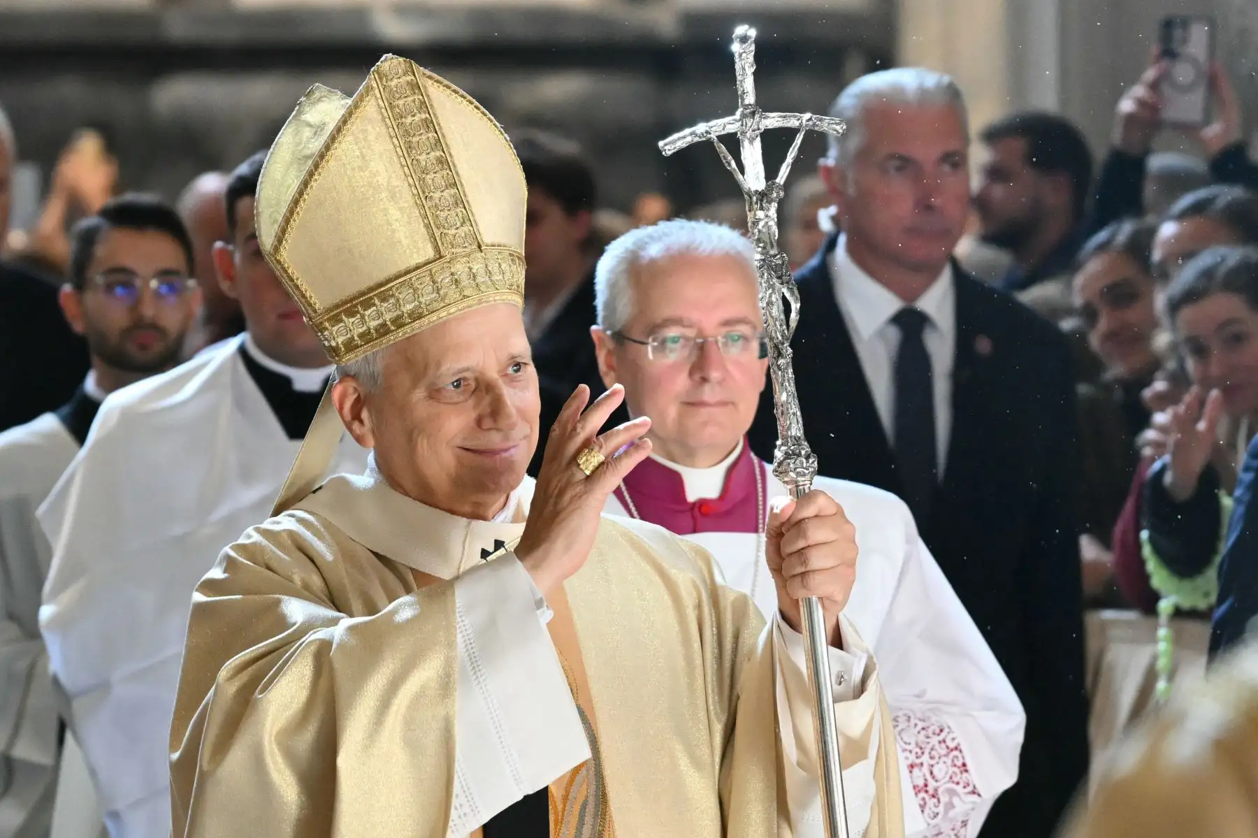 El papa León XIV oficia una misa en la basílica de San Juan de Letrán en Roma. Foto: AFP