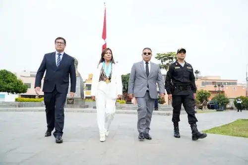 El ministro Miguel Espichán refirió que dicho acto protocolar representa el compromiso social con los valores, la identidad, la honestidad, la solidaridad y el respeto.