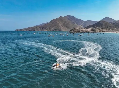 El distrito de Nuevo Chimbote, ubicado en la provincia del Santa, en Áncash, ya se prepara para la temporada de verano 2026 y espera recibir más de 70,000 visitantes que arribarán para disfrutar de sus playas. ANDINA/Difusión