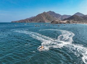 El distrito de Nuevo Chimbote, ubicado en la provincia del Santa, en Áncash, ya se prepara para la temporada de verano 2026 y espera recibir más de 70,000 visitantes que arribarán para disfrutar de sus playas. ANDINA/Difusión