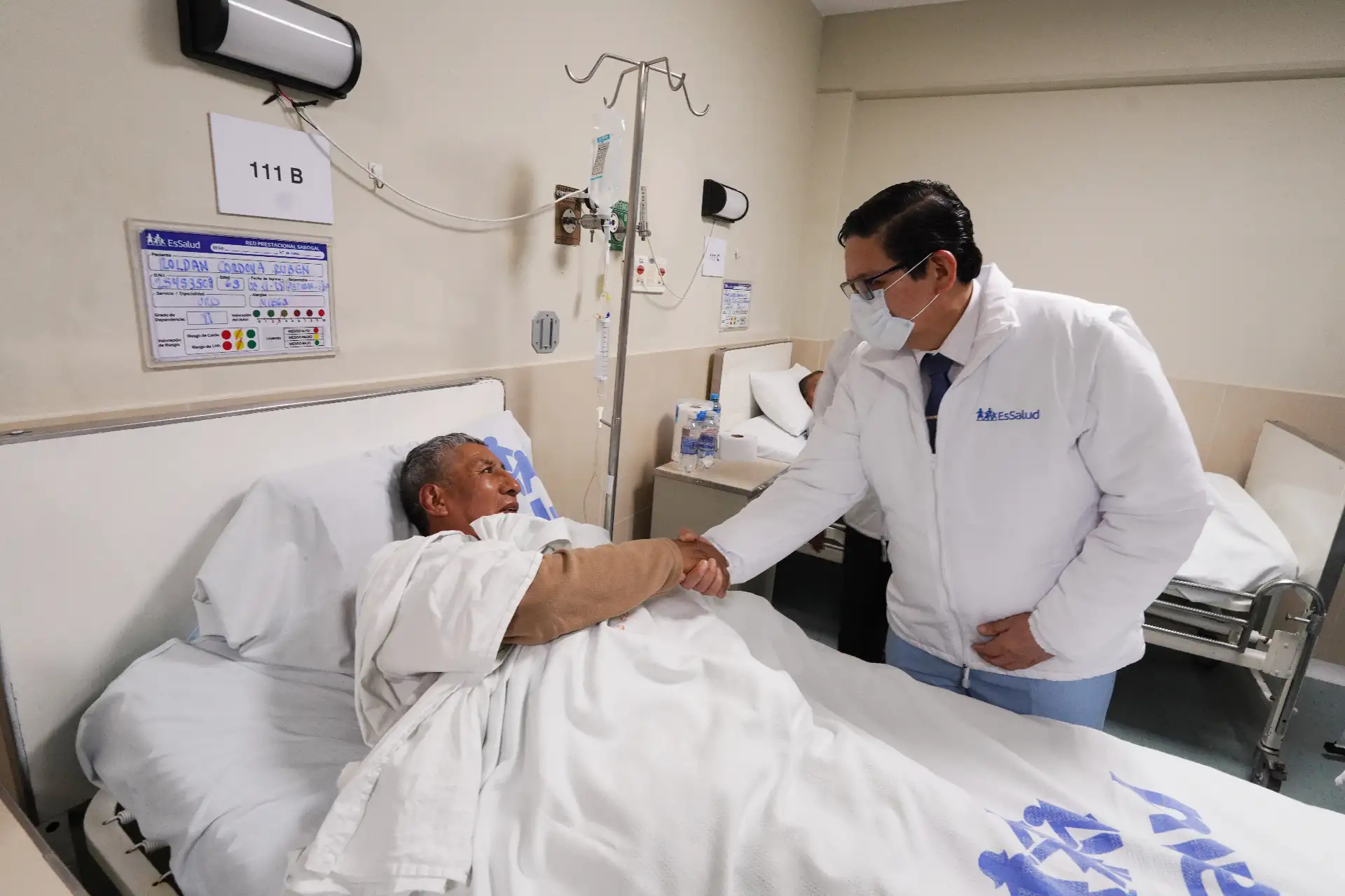 A nivel nacional durante el mes de octubre se realizaron 1427 intervenciones quirúrgicas después de las 6:00 p.m. y 2997 los sábados y domingos, lo cual evidencia el incremento de la producción asistencial en beneficio de nuestros asegurados.ANDINA/Difusión