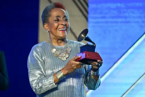 Susana Baca recibe el Premio a la Excelencia Musical de los Latin Grammy 2025
