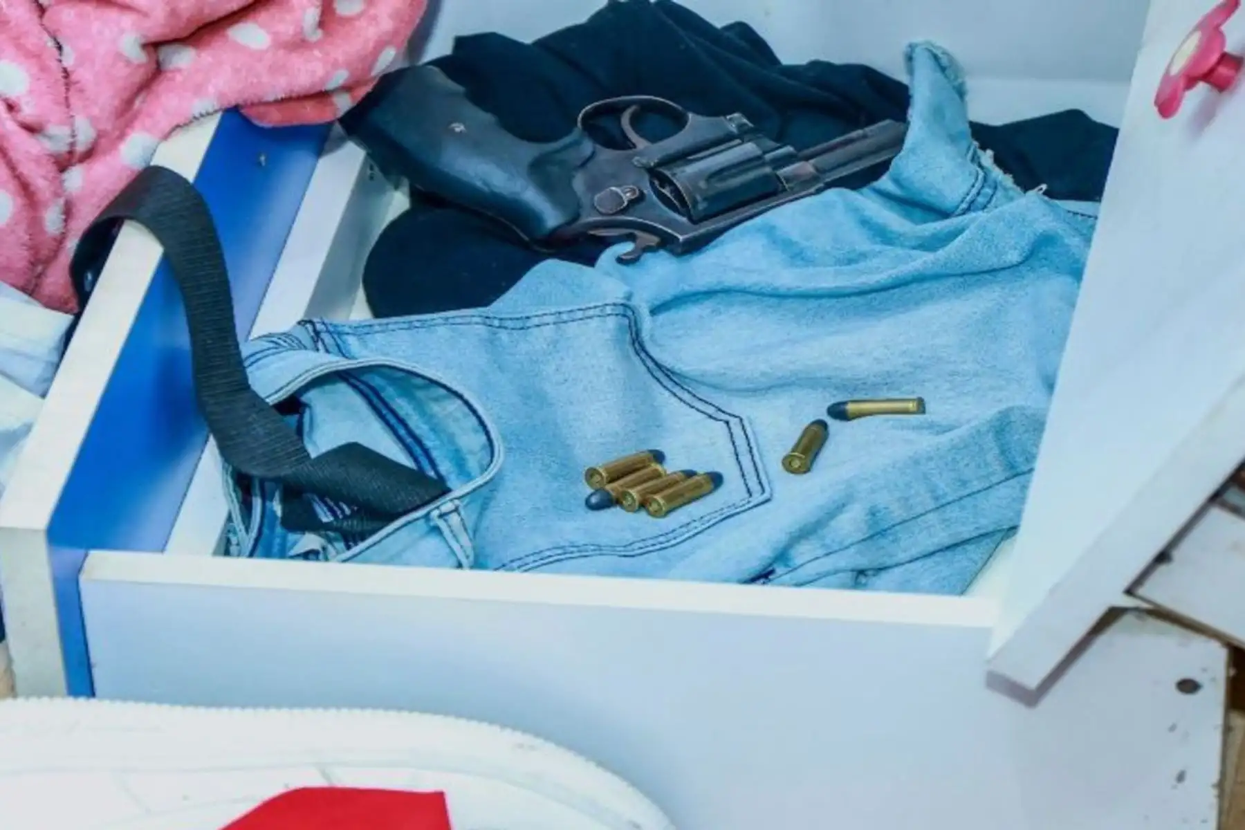 El presidente de la república, José Jerí, supervisó un operativo que permitió la captura de la presunta organización criminal “Los Gallegos del Hampa”, realizado en el distrito de Independencia en el marco del estado de emergencia en Lima y Callao decretado por el Gobierno. Foto: ANDINA/Prensa Presidencia