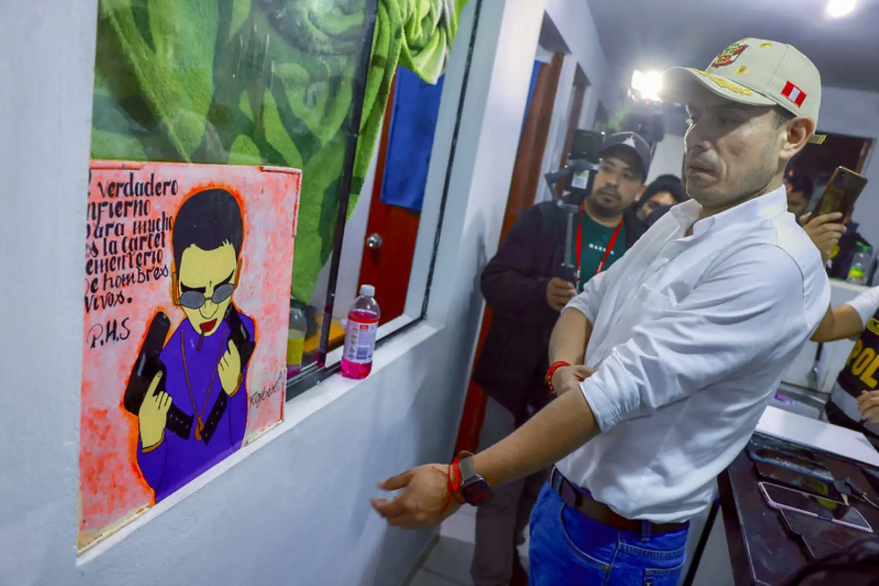 El presidente de la república, José Jerí, supervisó un operativo que permitió la captura de la presunta organización criminal “Los Gallegos del Hampa”, realizado en el distrito de Independencia en el marco del estado de emergencia en Lima y Callao decretado por el Gobierno. Foto: ANDINA/Prensa Presidencia