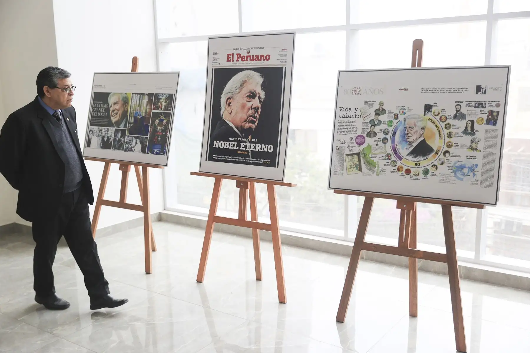 Periodistas del Diario Oficial El Peruano, participaron en el conversatorio El Peruano 200 Años, en el auditorio de la Universidad Jaime Bausate y Meza. El equipo estuvo encabezado por el director del DOP, Félix Paz; el gerente de publicaciones, Ricardo Montero y José Antonio Manco, jefe del Departamento Digital de Editora Perú. Foto: ANDINA/Jhonel Rodríguez Robles