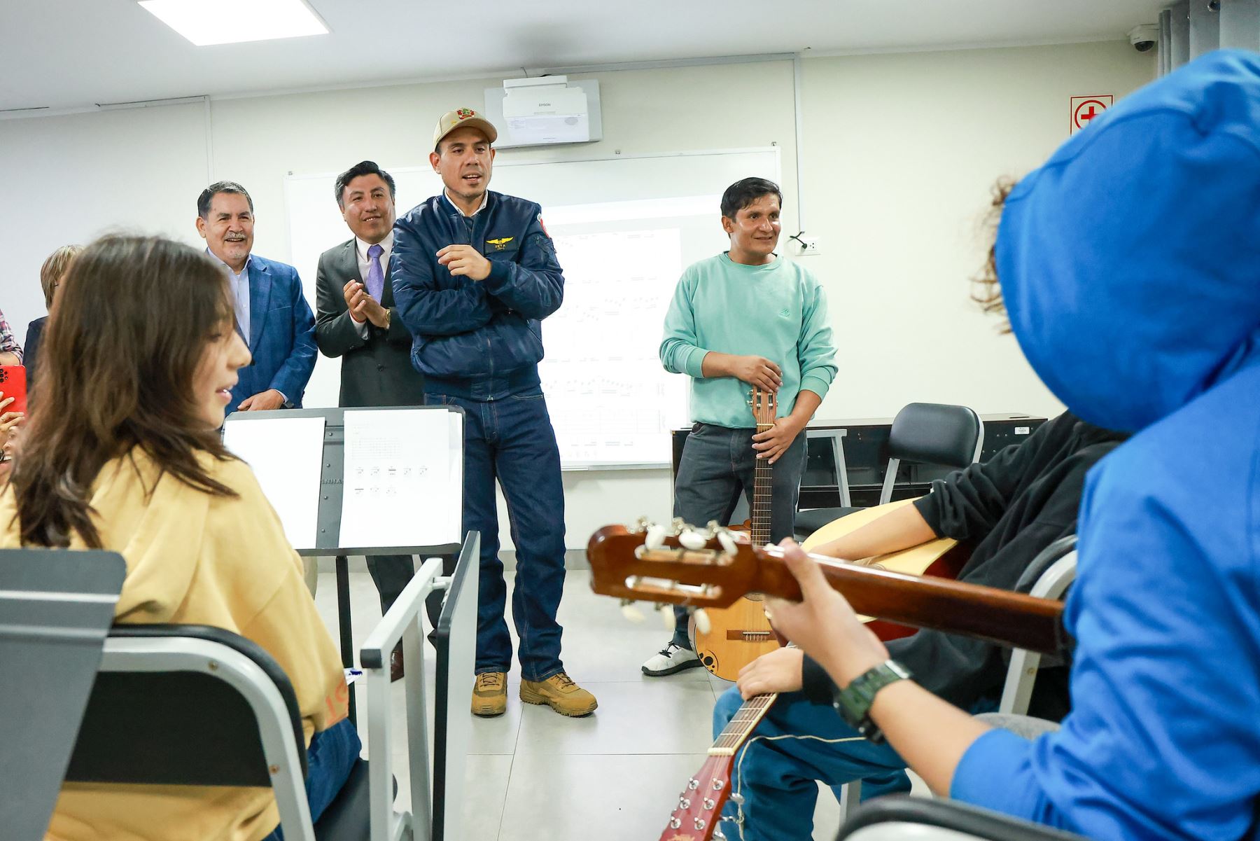 Presidente José Jerí recorre  nuevas instalaciones de la Universidad Nacional Daniel Alomía Robles (UNDAR). Foto: ANDINA/Prensa Presidencia