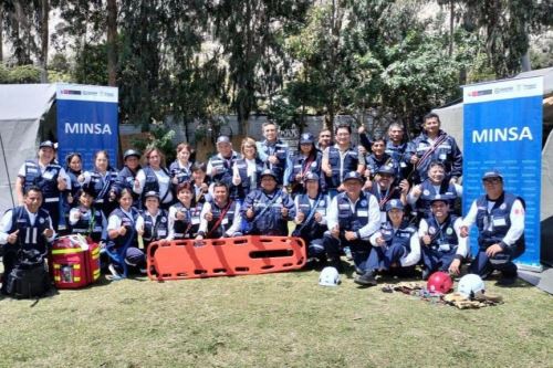 La brigada médica enviada por el Minsa cuenta con un kit de medicamentos esenciales para emergencias. Foto: Minsa