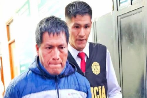 El confeso asesino se presentó este mediodía, alrededor de las 12:30 p.m., en la comisaría de Chacco, admitiendo su responsabilidad y relató los hechos.