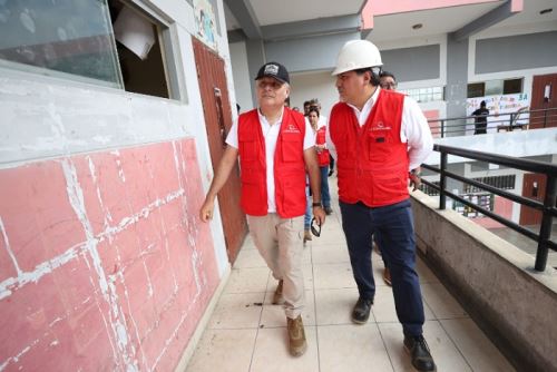 Estas intervenciones corresponden a una nueva dinámica de trabajo en la que la Contraloría recorre los distritos y provincias del país para identificar presuntas irregularidades en los sectores más críticos como educación, salud, seguridad, vivienda y social.