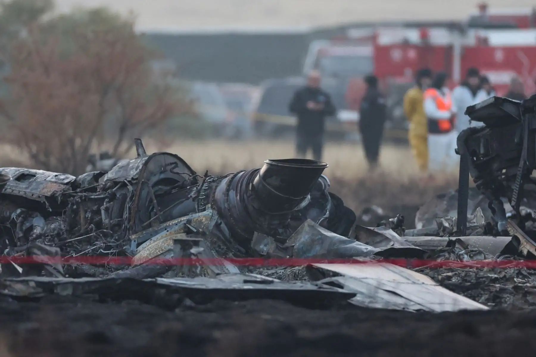 Turquía informó que el avión Hércules C-130 se estrelló cuando regresaba de Azerbaiyán y que los investigadores habían recuperado hasta el momento 19 cuerpos y seguían buscando el último. Foto: AFP