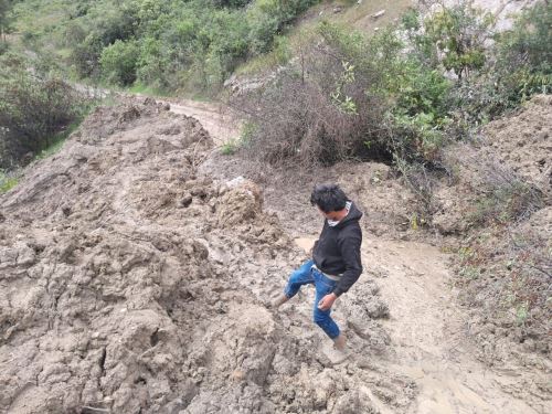 Lluvias intensas en la provincia de Pataz afectan una vivienda y un camino vecinal de dicha jurisdicción ubicada en la sierra de la región La Libertad.