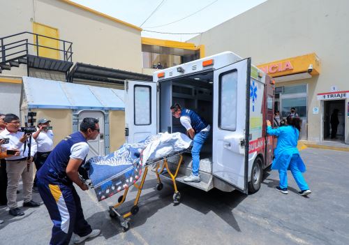 Para atender esta emergencia se movilizaron más de 11 ambulancias de diferentes establecimientos de salud. ANDINA/Difusión