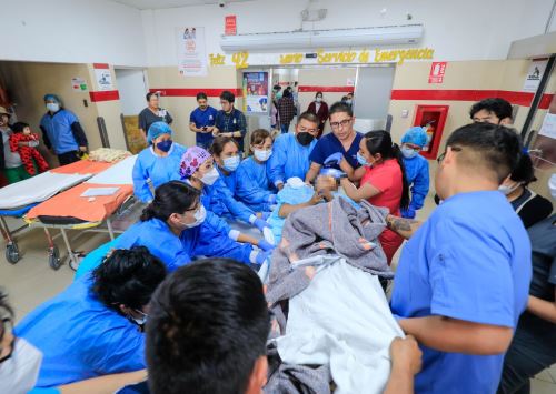 Uno de los pasajeros heridos de gravedad en el accidente de bus interprovincial ocurrido en el distrito de Ocoña se encuentra internado con pronóstico reservado en el hospital Carlos Seguín de EsSalud Arequipa. ANDINA/Difusión
