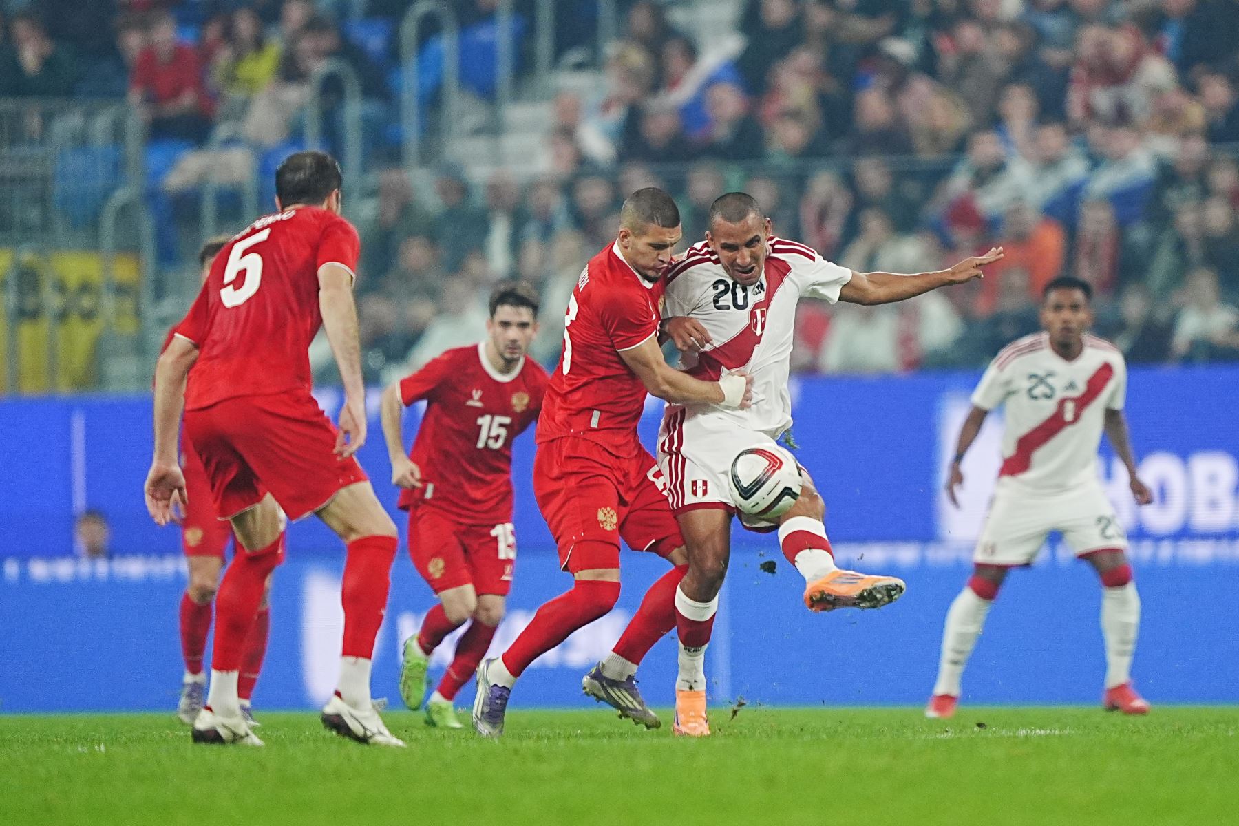 La selección peruana igualó 1-1 ante Rusia en el imponente Gazprom Arena de San Petersburgo.  Foto: ANDINA/Difusión FPF