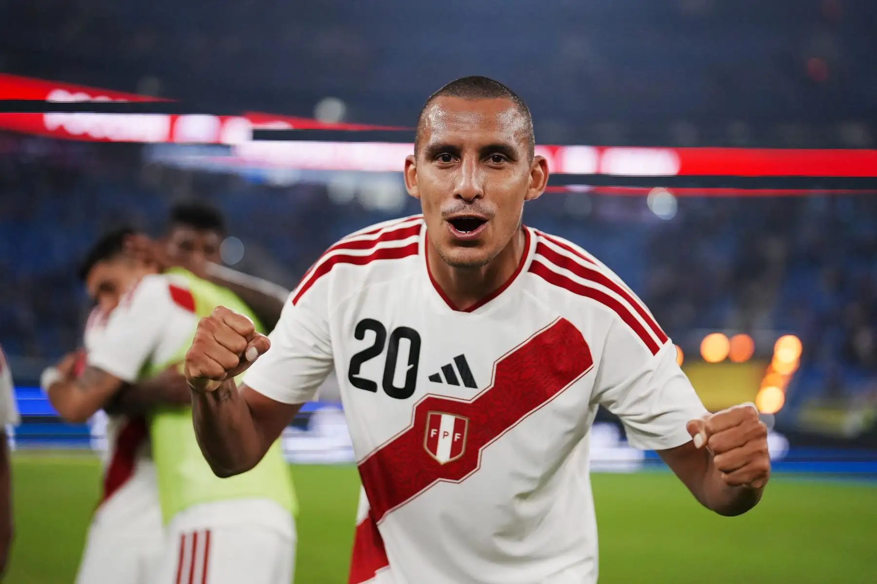 El empate de la ‘Bicolor’ llegó a los 82 minutos gracias a un potente remate de larga distancia de Alex Valera desde fuera del área, que el arquero ruso no logró contener. Foto: ANDINA/Difusión FPF
