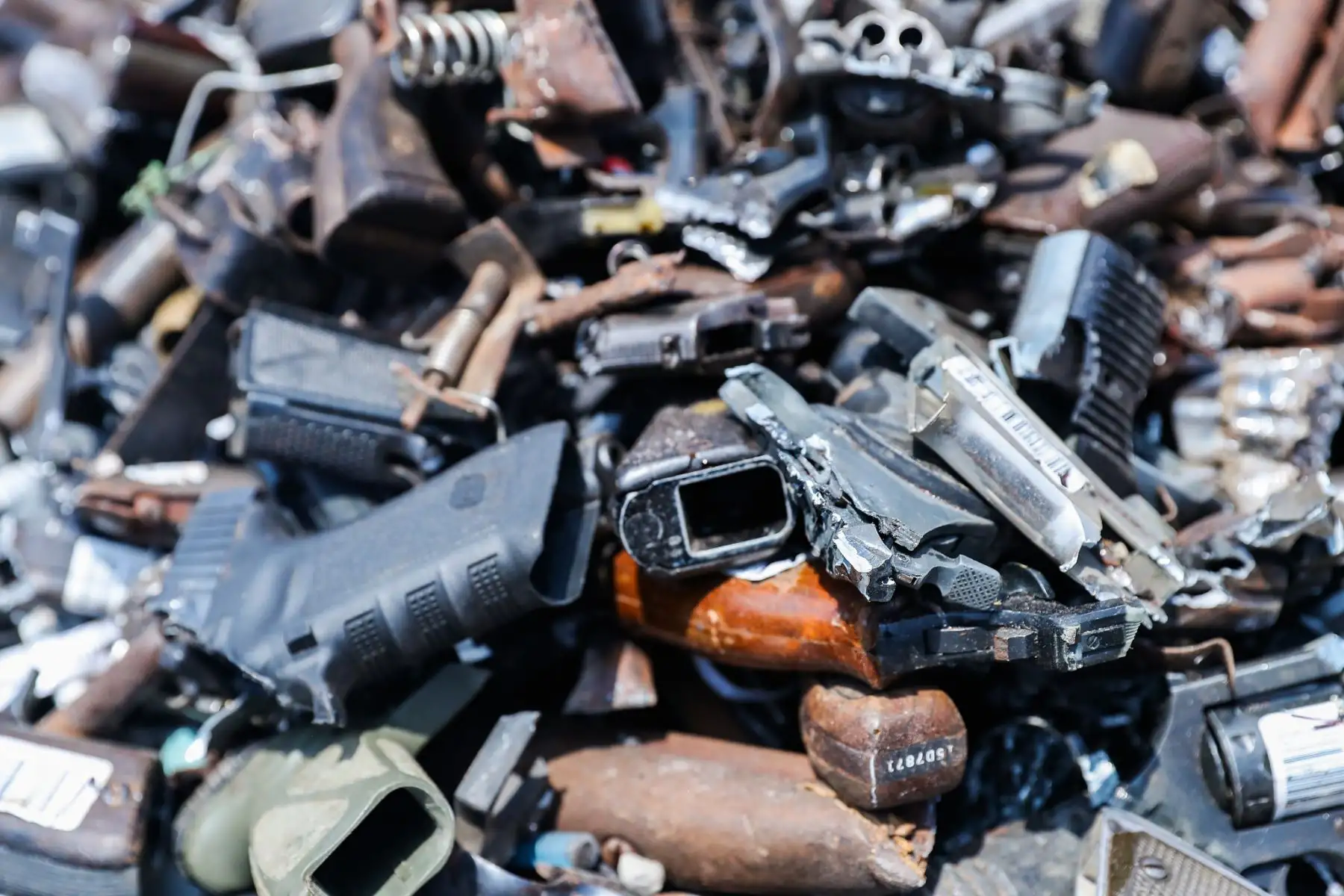 Presidente José Jerí verificó destrucción de más de 8,200 armas incautadas a la delincuencia. Foto: ANDINA/Prensa Presidencia