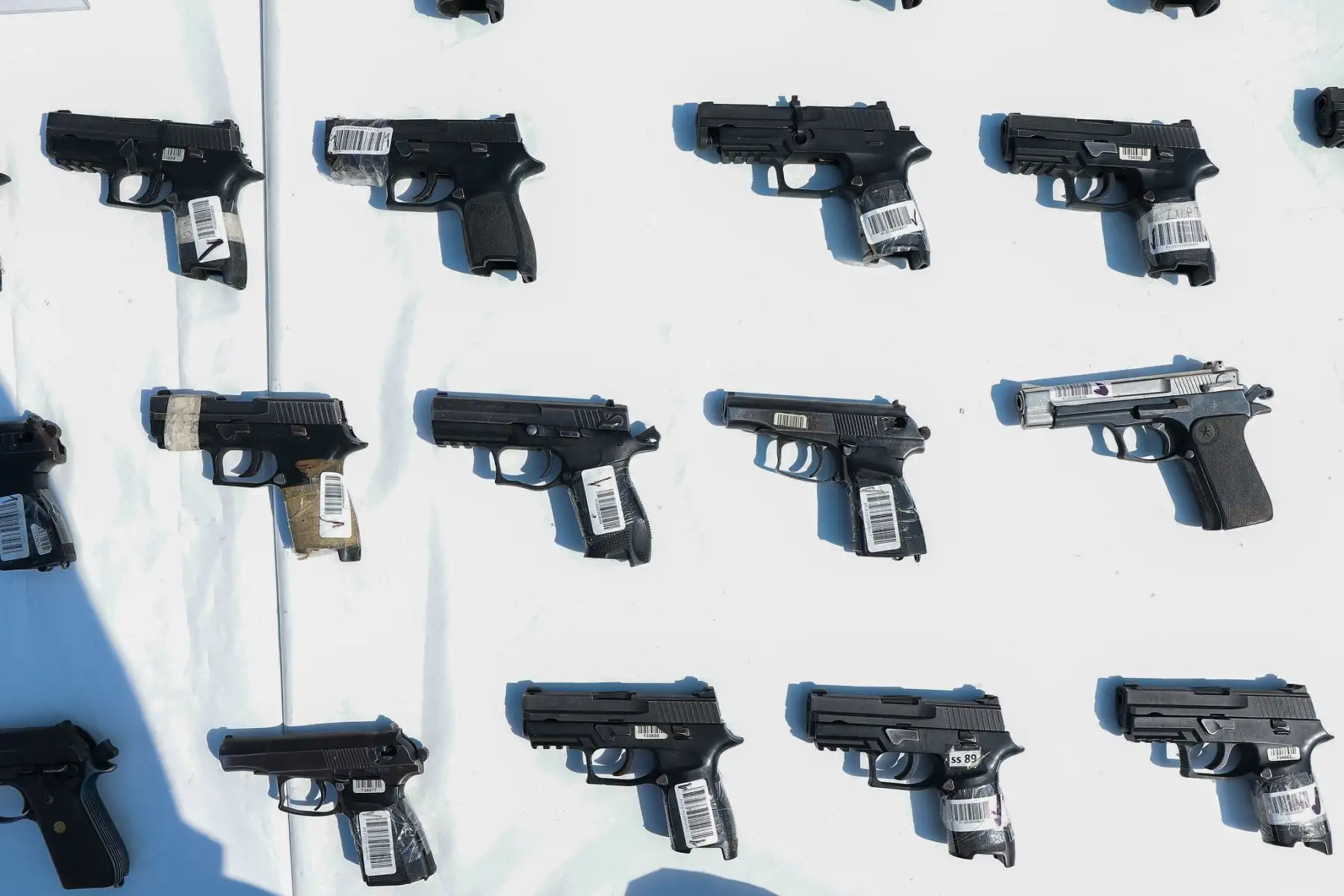Presidente José Jerí verificó destrucción de más de 8,200 armas incautadas a la delincuencia. Foto: ANDINA/Prensa Presidencia