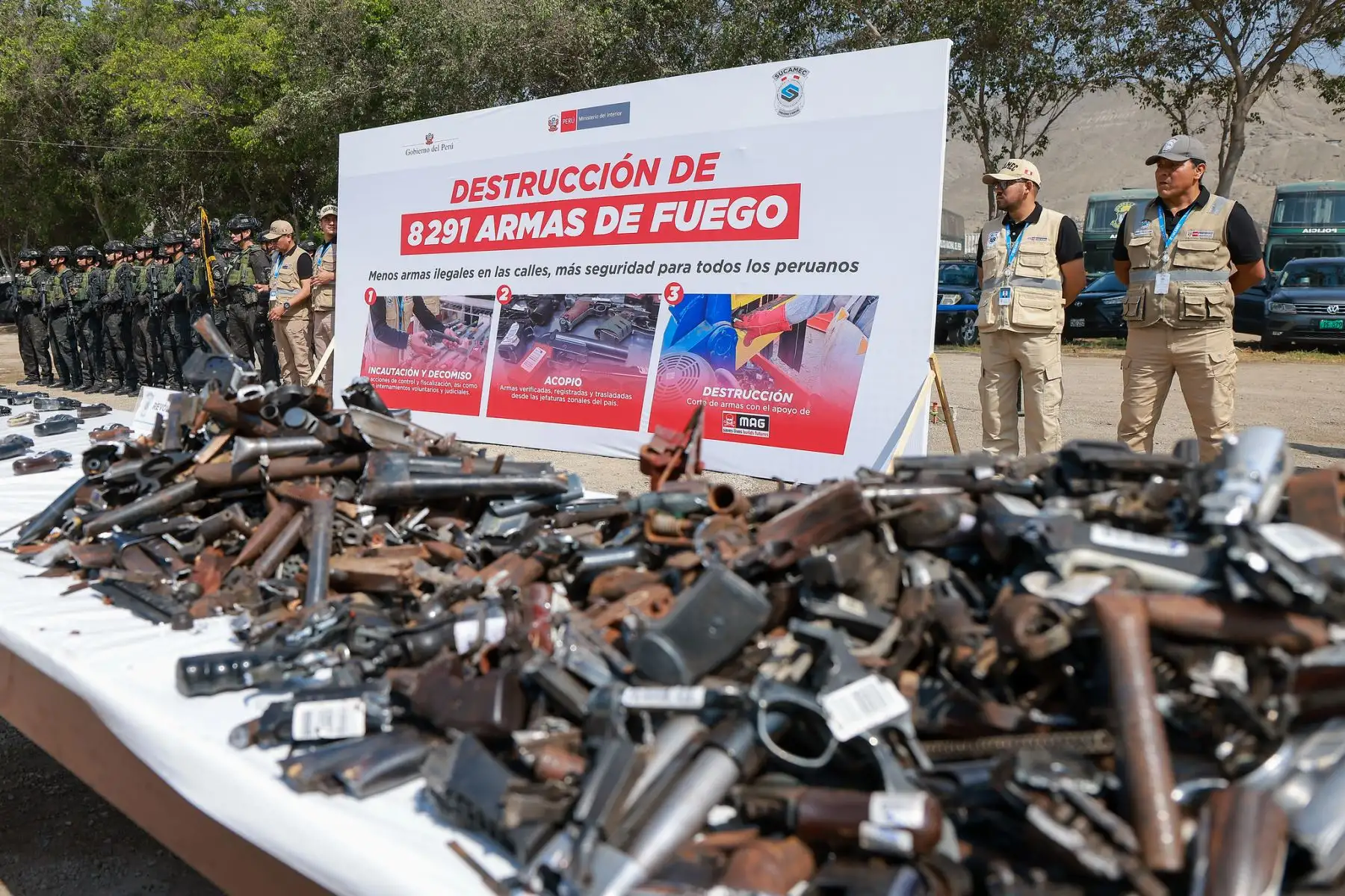 Presidente José Jerí verificó destrucción de más de 8,200 armas incautadas a la delincuencia. Foto: ANDINA/Prensa Presidencia