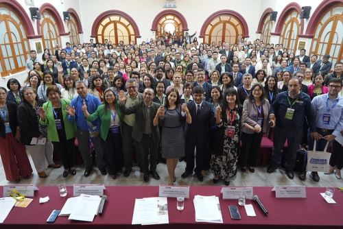 El Fondo de Estímulo al Desempeño y Logro de Resultados Sociales, creado en 2014, ha transferido más de S/1053 millones a los gobiernos regionales, que contribuyeron al cierre de brechas en servicios esenciales. Foto: Midis