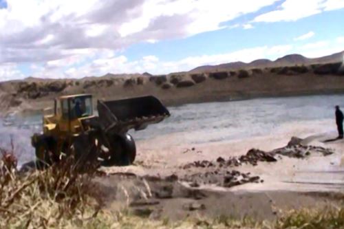 Desviación del río Coata generada por actividades de minería ilegal. Foto: ANDINA/Difusión
