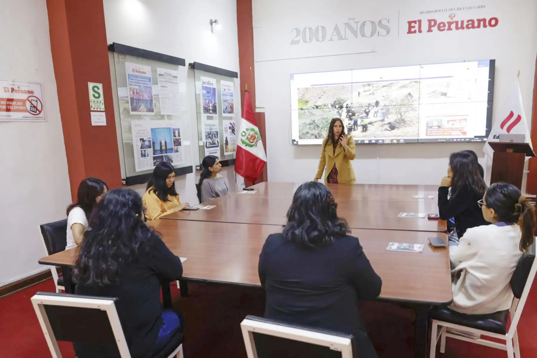 Alumnas de Ciencias de la Comunicación de la UNIFE participan en la experiencia Vive Andina.  Foto: ANDINA/Luis Iparraguirre