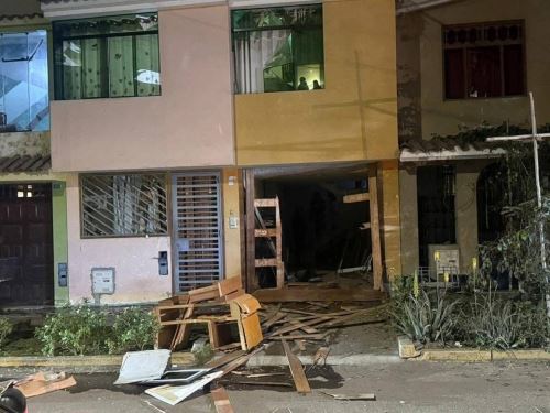 La Policía Nacional investigado un nuevo atentado con explosivos ocurrido anoche y que causó daños en una vivienda y afectó a otras en el distrito de La Rinconada, provincia de Trujillo. ANDINA/Difusión