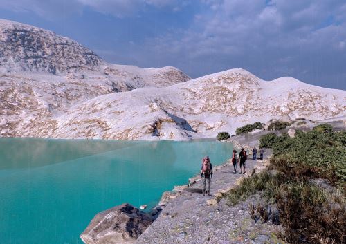 Mincetur anunció que destinará más de S/ 5.8 millones para mejorar la infraestructura turística en la Laguna 69 y poner en valor el Monumento Arqueológico Chavín de Huántar, dos importantes atractivos turísticos de Áncash. ANDINA/Difusión