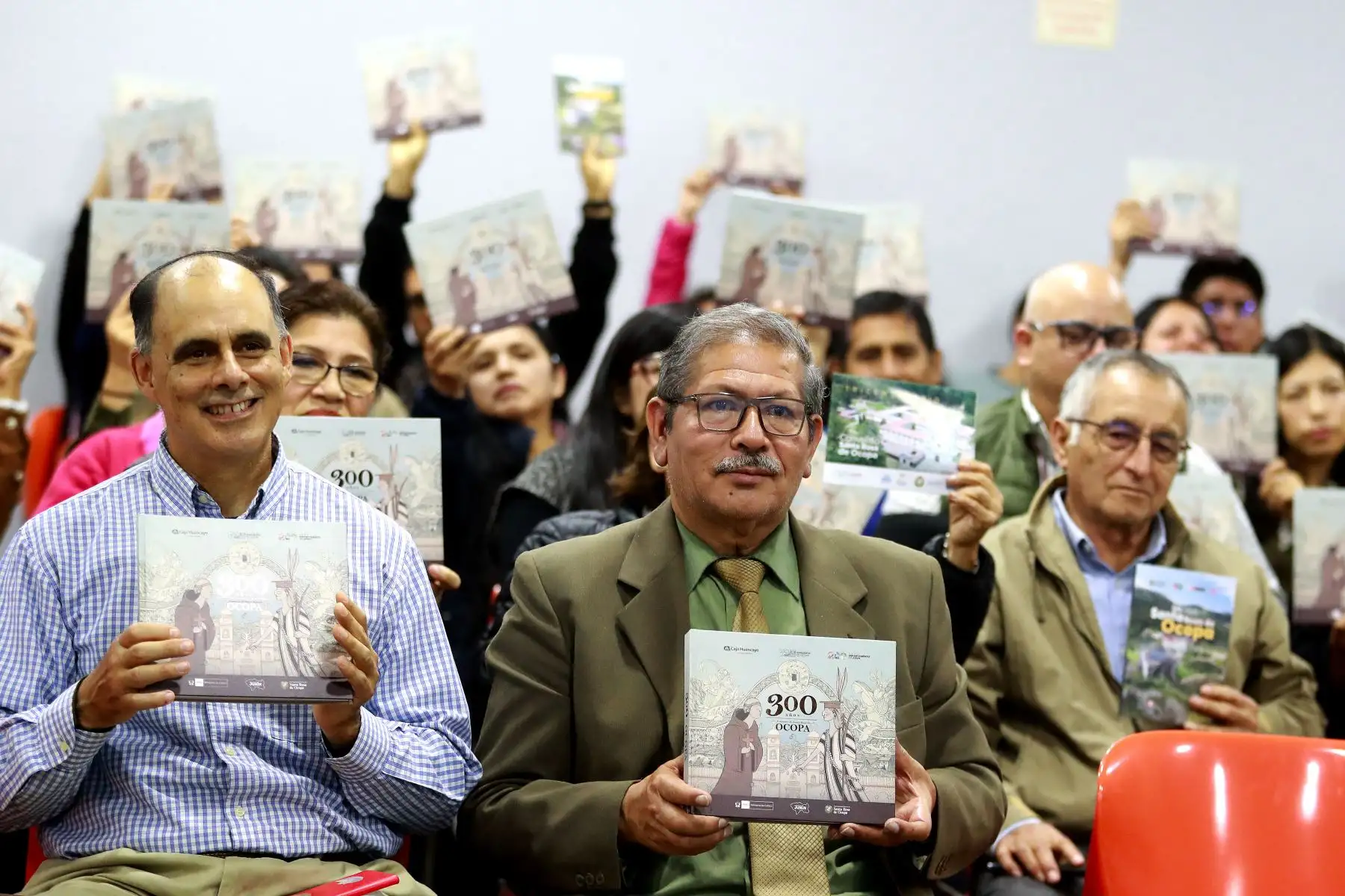 Presentación del libro conmemorativo 300 años del Convento de Santa Rosa de Ocopa. 
Biblioteca Nacional del Perú.
Foto : ANDINA / Lino Chipana Obregón