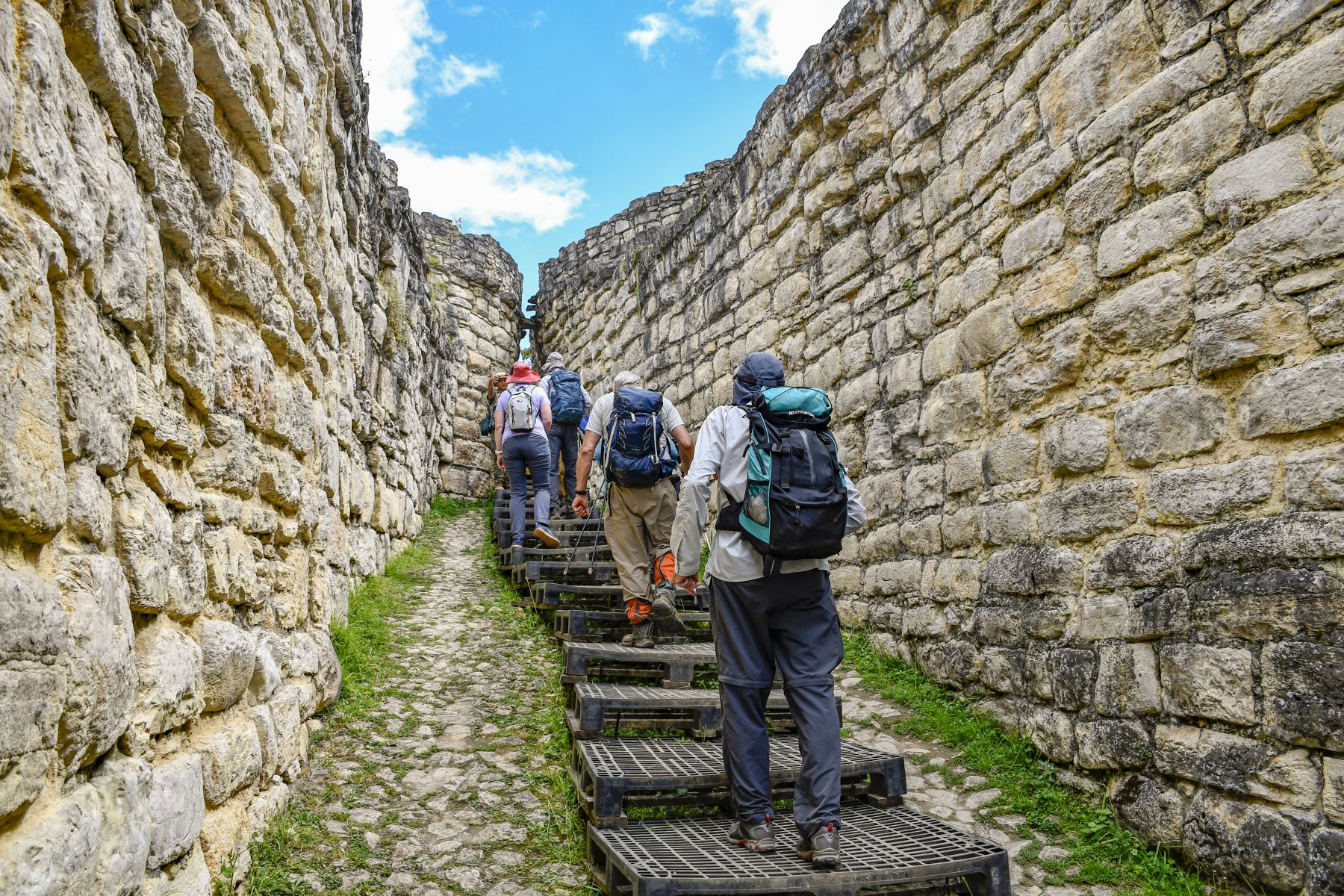 Kuélap, ciudad fortificada, que abarca 136 hectáreas y está construida íntegramente con piedras, entre los siglos XI y XVI d.C., constituye la mayor herencia material de la cultura Chachapoyas. Foto:Difusión