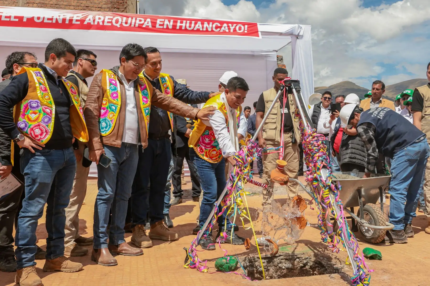 El presidente de la república, José Jerí, participó en la ceremonia de inicio de obras del puente Arequipa, en Huancayo. Foto: ANDINA/Prensa Presidencia