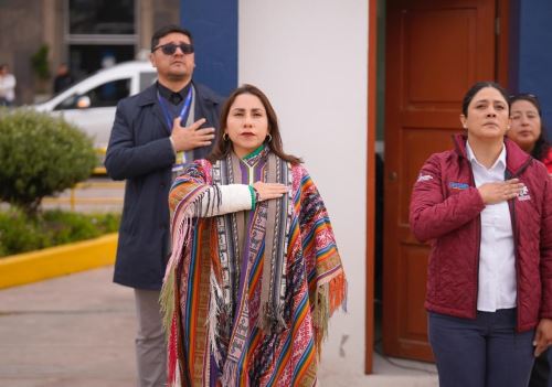 Ministra de Desarrollo e Inclusión Social, Lesly Shica, arribó a Cusco para cumplir una agenda de trabajo y para supervisar el operativo relámpago para garantizar que los alimentos que consumen los niños en las escuelas públicas son de calidad. ANDINA/Difusión