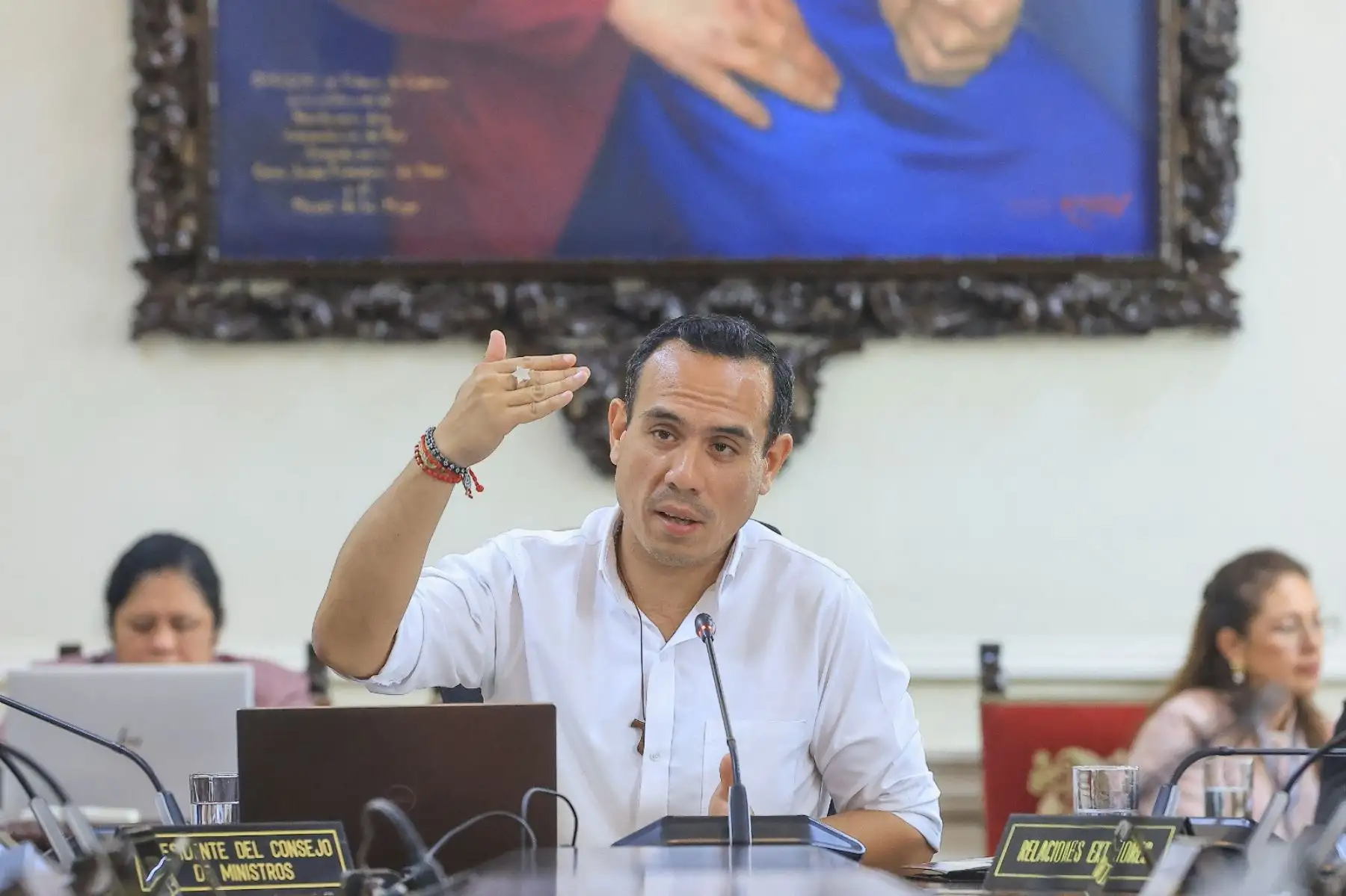 El presidente José Jerí lidera la sesión del Consejo de Ministros, revisando las acciones prioritarias del Ejecutivo y las medidas destinadas a fortalecer la gestión del Gobierno en beneficio de todos los peruanos. Foto: ANDINA/ Prensa Presidencia