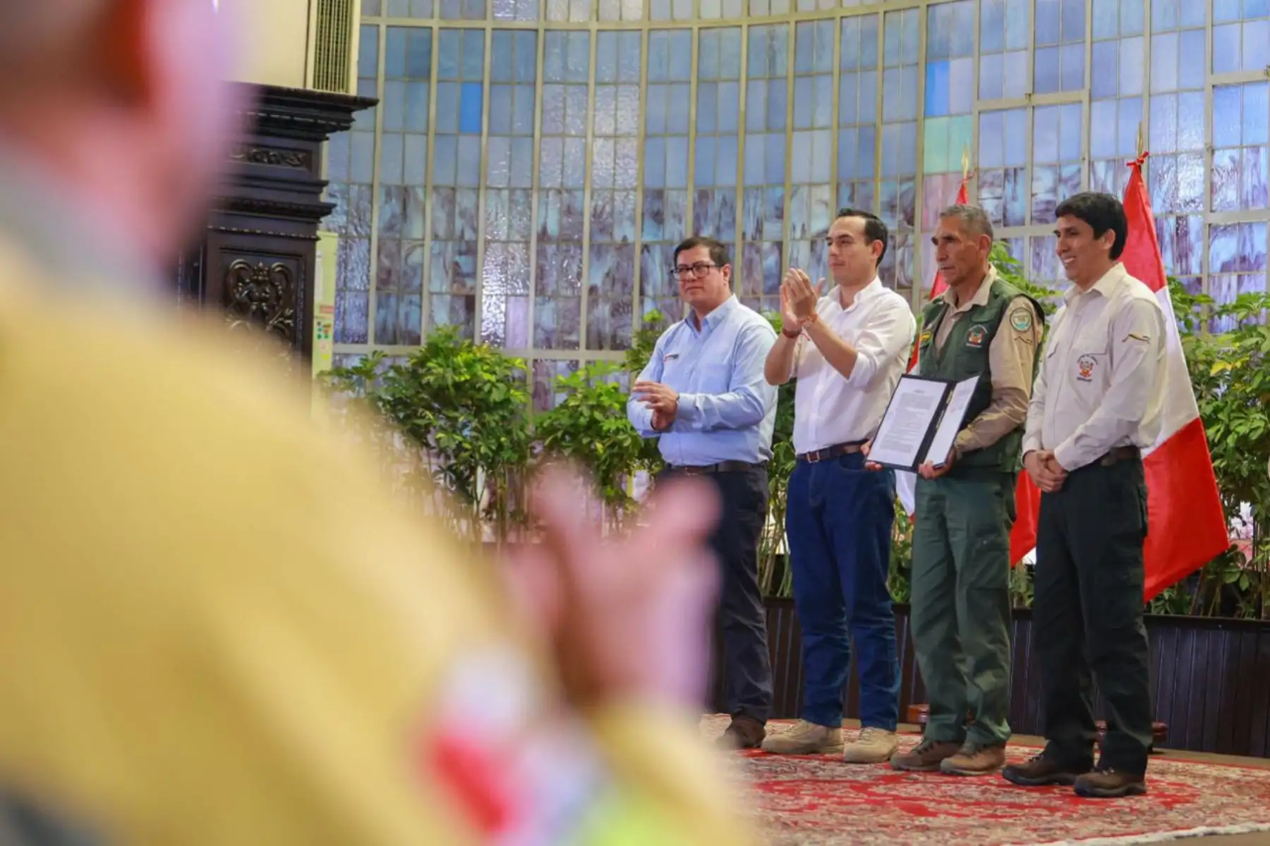 El presidente de la república, José Jerí Oré, participó en la ceremonia de implementación de la nueva escala remunerativa y la firma de contratos de los guardaparques del Perú, en Palacio de Gobierno. Foto: ANDINA/ Prensa Presidencia