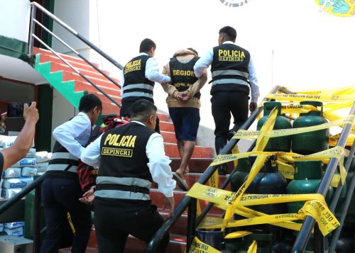 La Policía Nacional detuvo a dos menores de edad vinculados a una organización criminal implicada en varios casos de extorsión en la provincia del Santa, región Áncash. ANDINA/Difusión