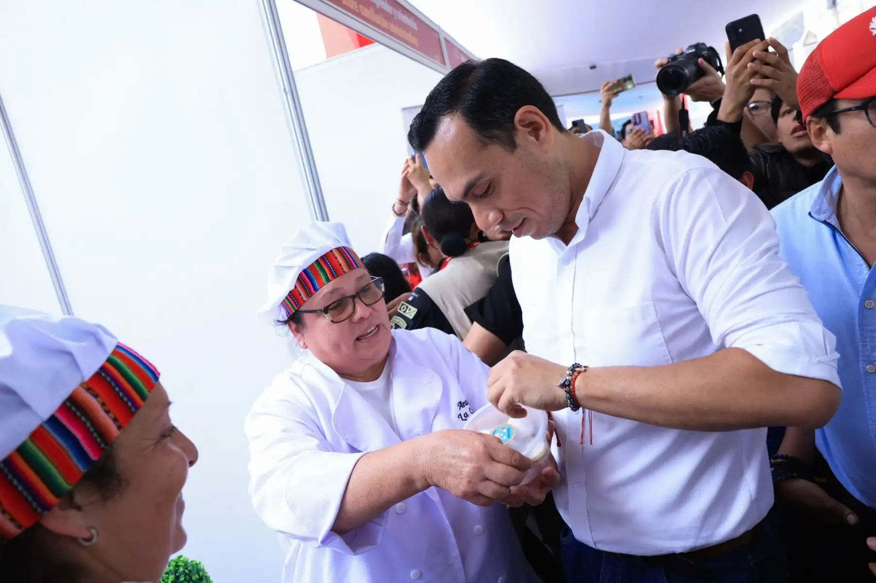 El presidente José Jerí, participa en la Feria del Empleo en San Juan de Lurigancho, la cual ofrece 6 mil oportunidades de empleo por medio de 80 empresas del sector privado. Foto: ANDINA/ Prensa Presidencia