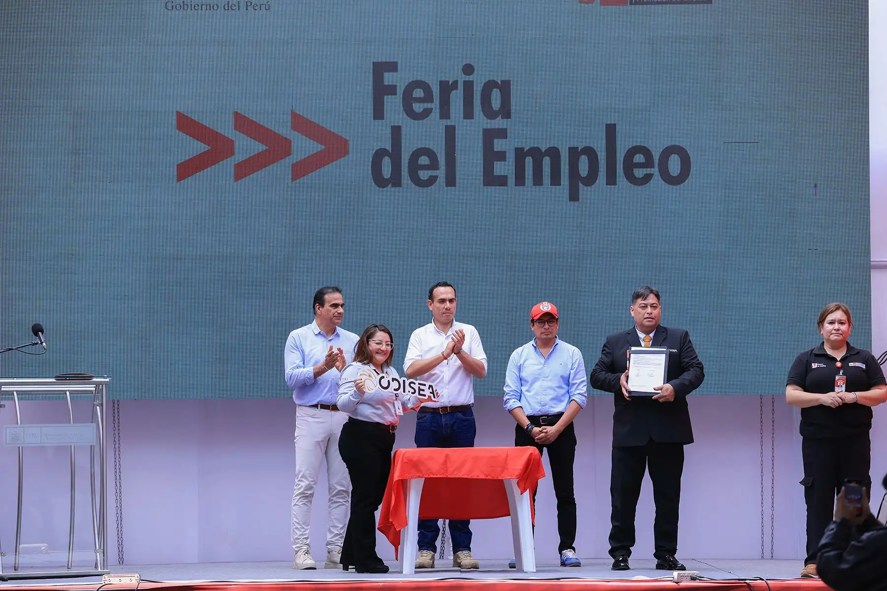 El presidente José Jerí, participa en la Feria del Empleo en San Juan de Lurigancho, la cual ofrece 6 mil oportunidades de empleo por medio de 80 empresas del sector privado. Foto: ANDINA/ Prensa Presidencia