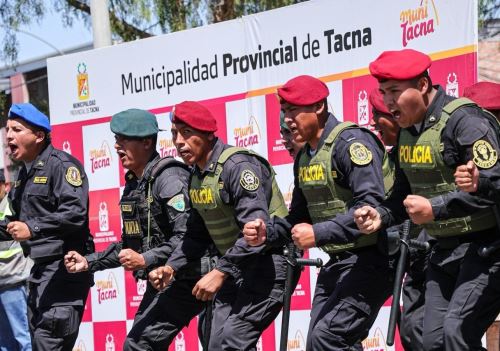 Alrededor de 500 policías y más de 600 miembros de Serenazgo se encargarán de brindar seguridad en Tacna durante las fiestas de fin de año en la ciudad heroica. ANDINA/Difusión