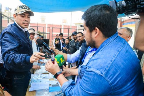 Presidente José Jerí participó en una requisa realizada en el penal El Milagro de Trujillo