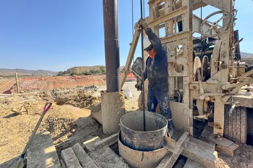 Obras buscan asegurar un servicio de agua potable continuo y seguro en Máncora y Los Órganos. Foto: OTASS/Difusión.