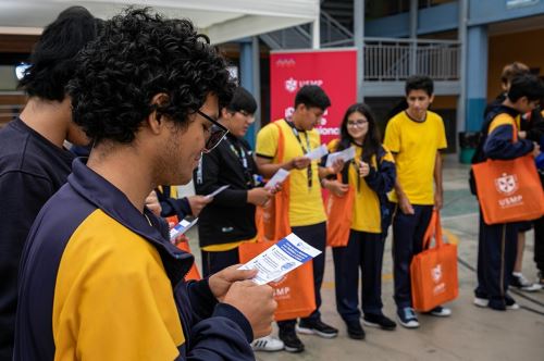El objetivo de esta actividad es que especialistas en orientación apoyen a los estudiantes para elegir la carrera profesional o técnica más a fin con su carácter, inquietudes y vocación. Esto, para evitar deserciones, cambio de carreras y pérdida de tiempo y recursos financieros.ANDINA/Difusión