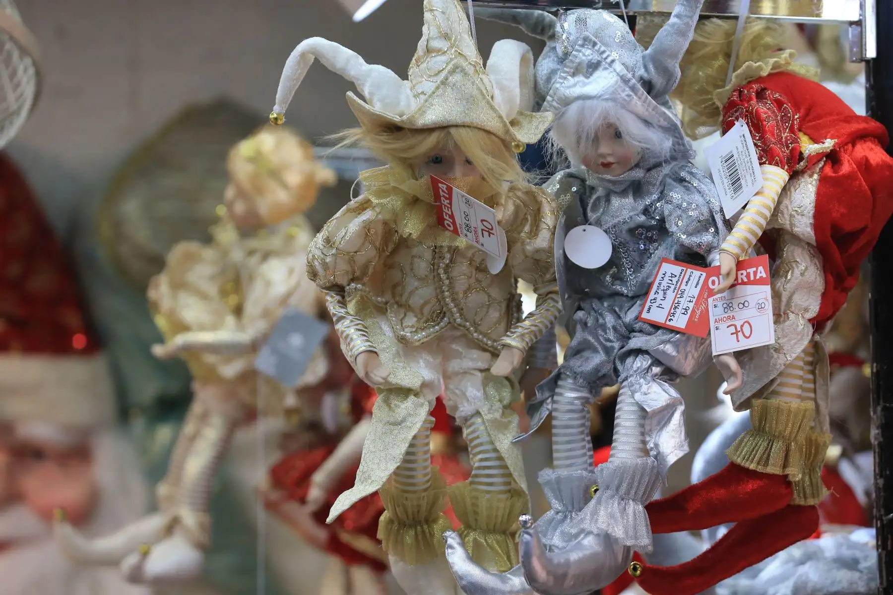 Iniciaron las ventas de la temporada navideña en el mercado central. Foto: ANDINA/Héctor Vinces
