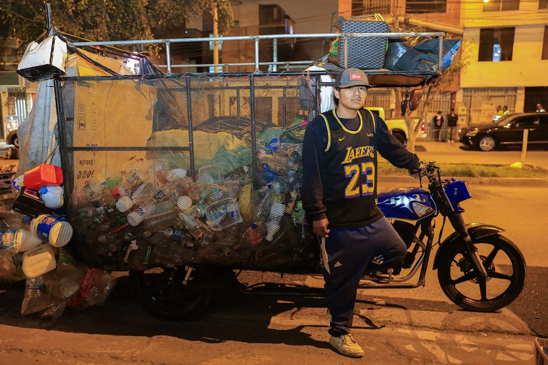 El presidente de la República, José Jerí, sostuvo un encuentro con recicladores en el distrito de San Juan de Miraflores con el fin de escuchar sus demandas, así como buscar alternativas para promover su formalización y mejorar sus condiciones laborales. Foto: ANDINA/Presidencia