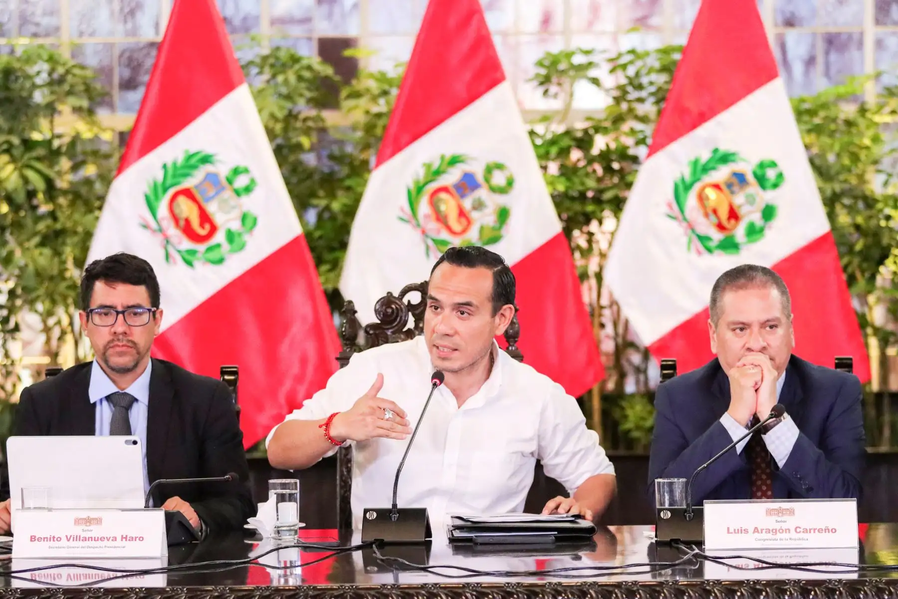 En reunión de trabajo con alcaldes representantes de la Asociación de Municipalidades del ámbito del Vraem (Amuvraem), el presidente José Jerí aseguró que se realizarán los mayores esfuerzos para atender las expectativas de los municipios provinciales y distritales. Foto: ANDINA/Prensa Presidencia