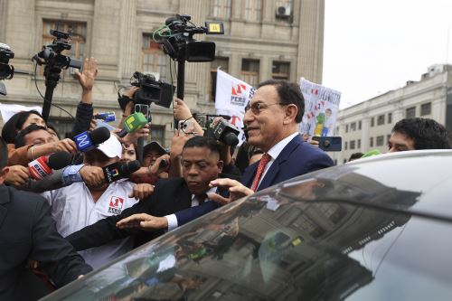 El expresidente Martín Vizcarra acude al Poder Judicial para la lectura de su sentencia