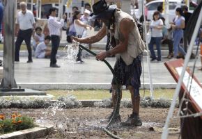 Trujillo y otras zonas de la costa y sierra de la región La Libertad soportaron temperaturas cálidas en las últimas 48 horas, por encima del promedio habiutal de esta temporada. ANDINA/Difusión
